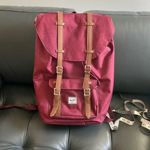 Herschel Backpack - Picture 2 of 4